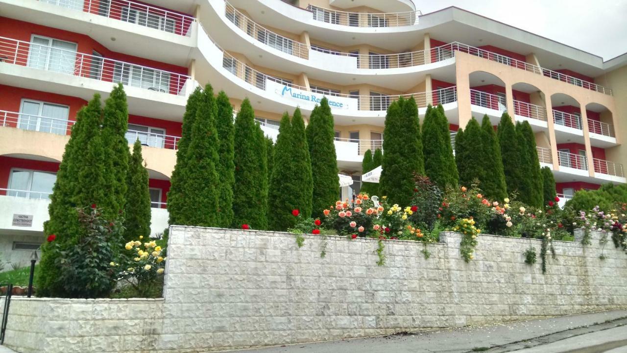 Marina Residence Complex Kavarna Buitenkant foto