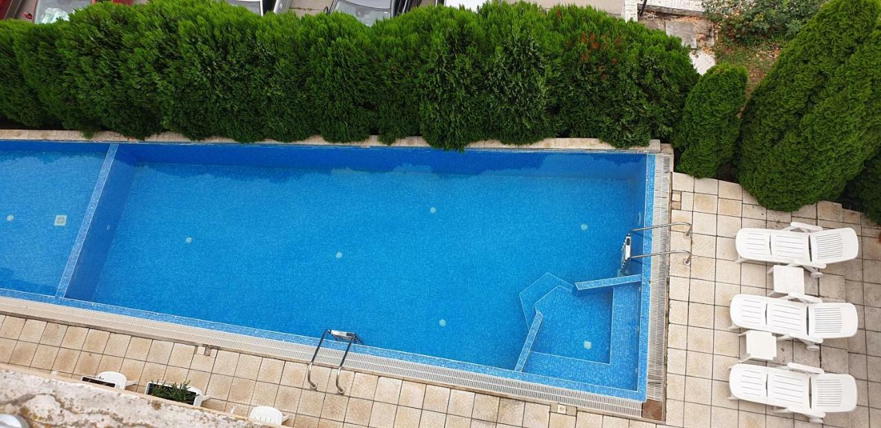 Marina Residence Complex Kavarna Buitenkant foto